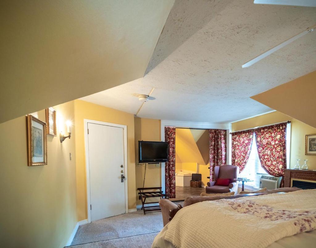 5 Ojo Inn Bed And Breakfast 유레카 스프링스 외부 사진