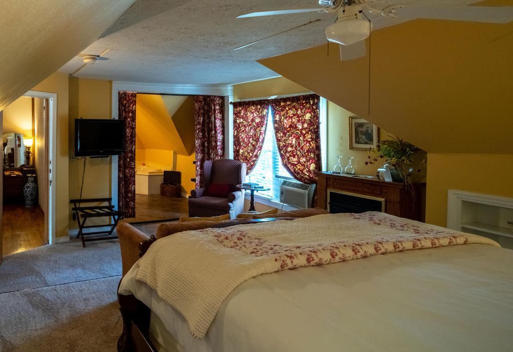 5 Ojo Inn Bed And Breakfast 유레카 스프링스 외부 사진